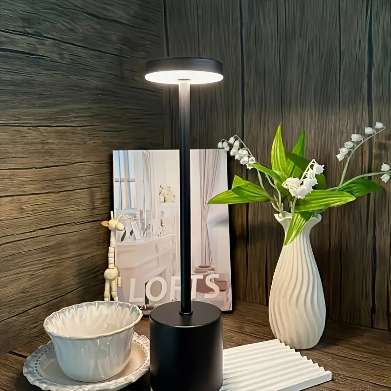 Luminária de Mesa Abajur Cabeceira Escrivaninha LED 3 em 1 Recarregável Tipo C Preto Cromado Dourado